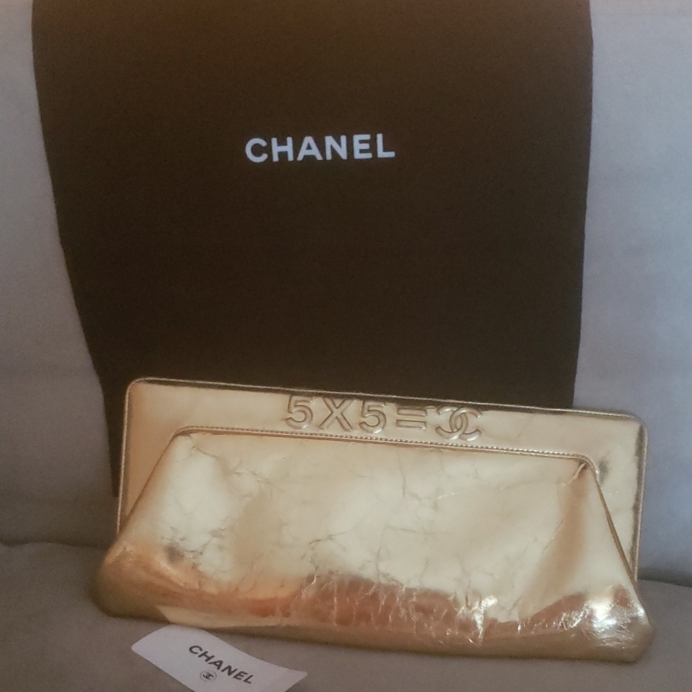 Large Clutch 5X5=Chanel - Picture 2 of 4